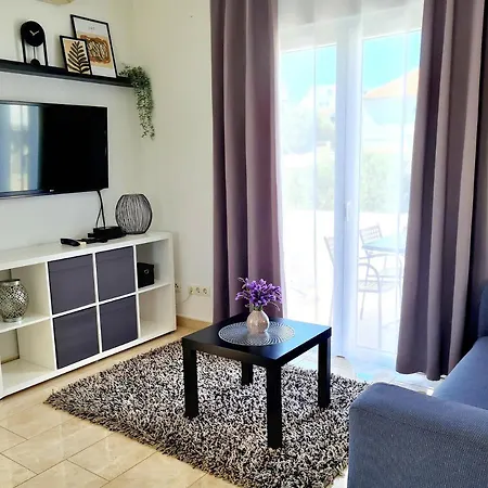 Апартаменты In *